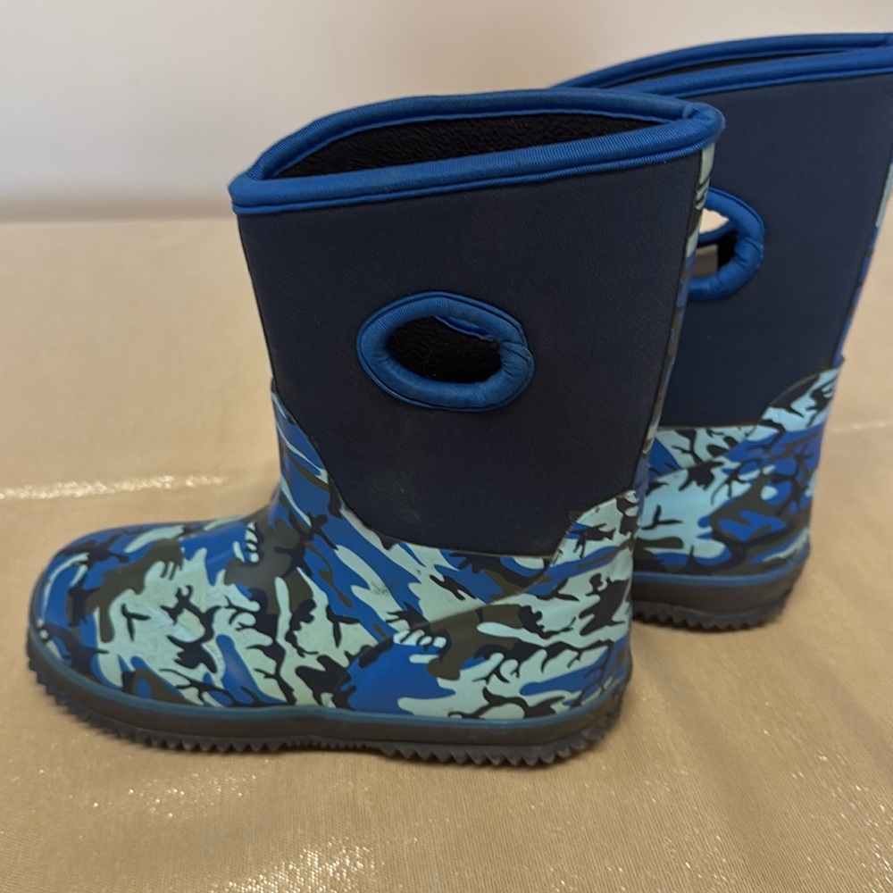 Lily and Dan muck boots